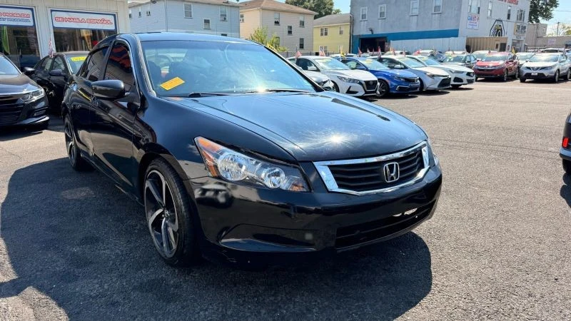 2008 Honda Accord 8th Gen - Image 2 of 12