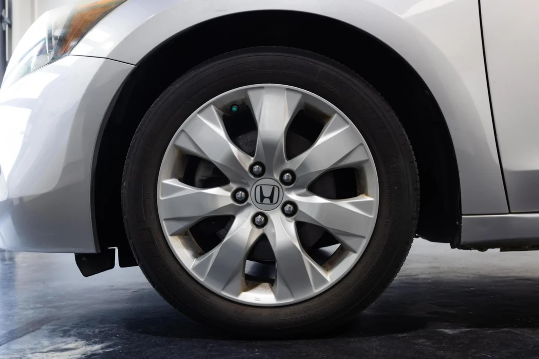 2008 Honda Accord 8th Gen - Image 5 of 21
