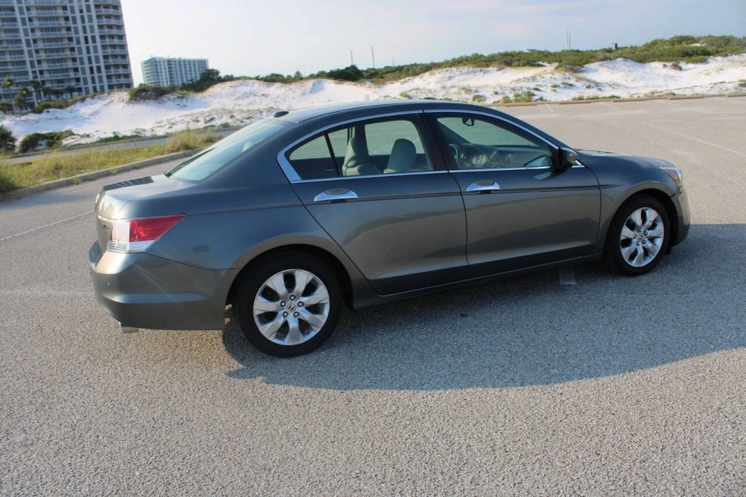 2008 Honda Accord 8th Gen - Image 17 of 21