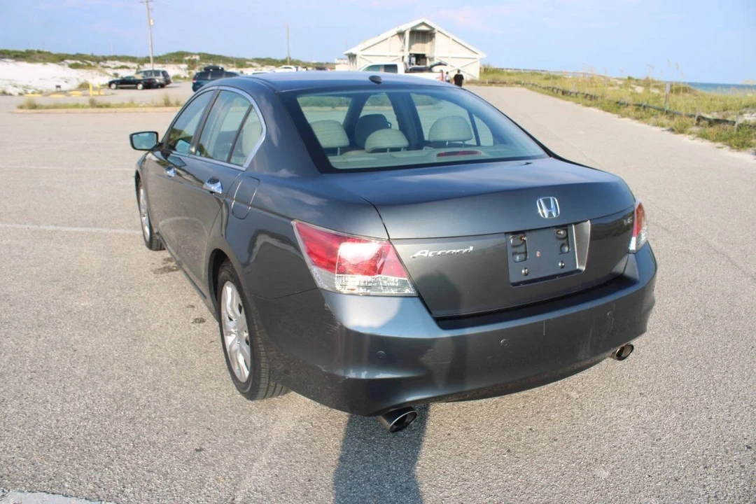 2008 Honda Accord 8th Gen - Image 9 of 21