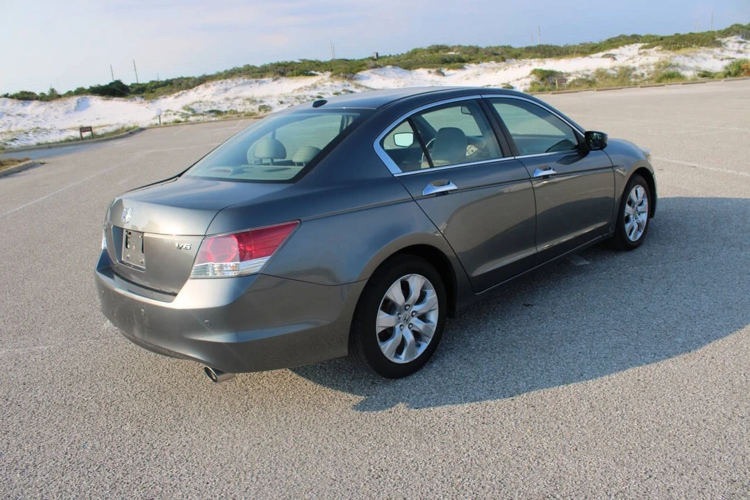 2008 Honda Accord 8th Gen - Image 15 of 21