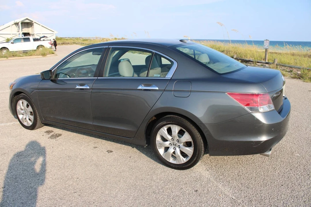 2008 Honda Accord 8th Gen - Image 7 of 21