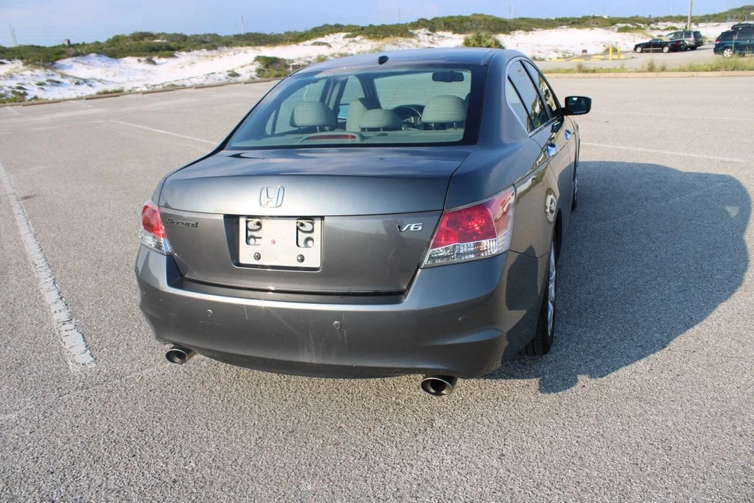 2008 Honda Accord 8th Gen - Image 13 of 21
