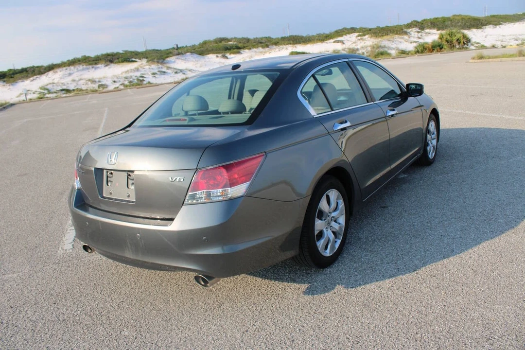 2008 Honda Accord 8th Gen - Image 14 of 21