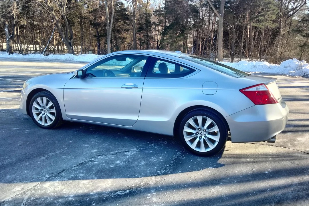 2008 Honda Accord 8th Gen - Image 9 of 31