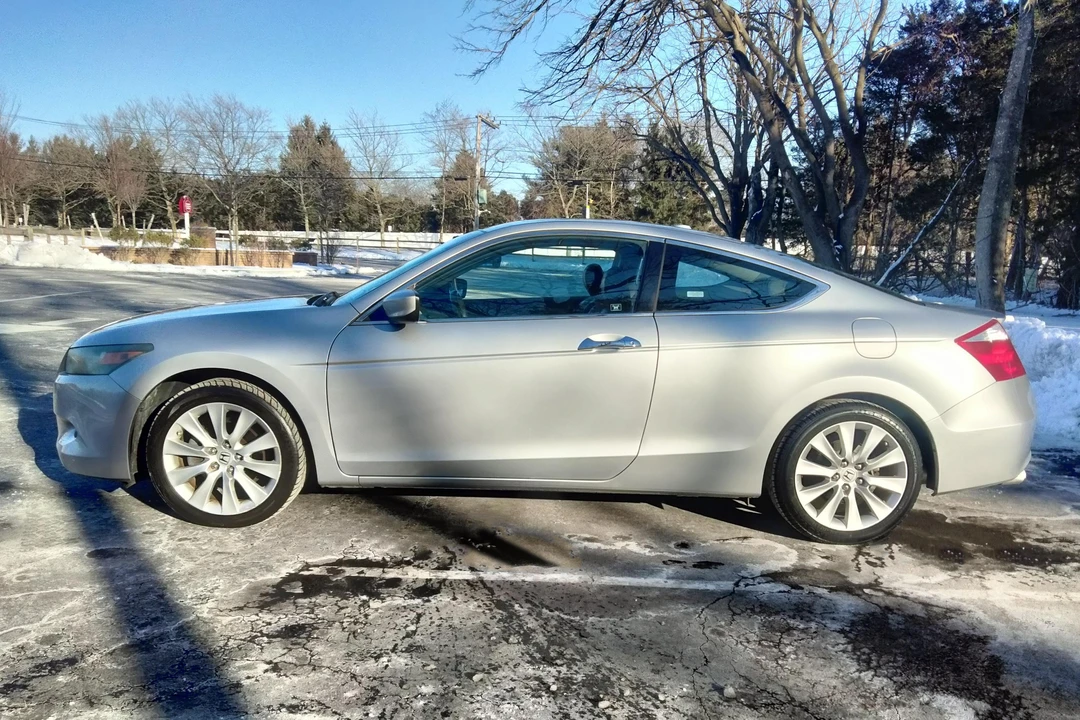 2008 Honda Accord 8th Gen - Image 8 of 31