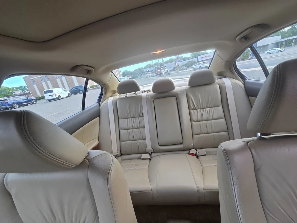 2008 Honda Accord 8th Gen - Image 18 of 21