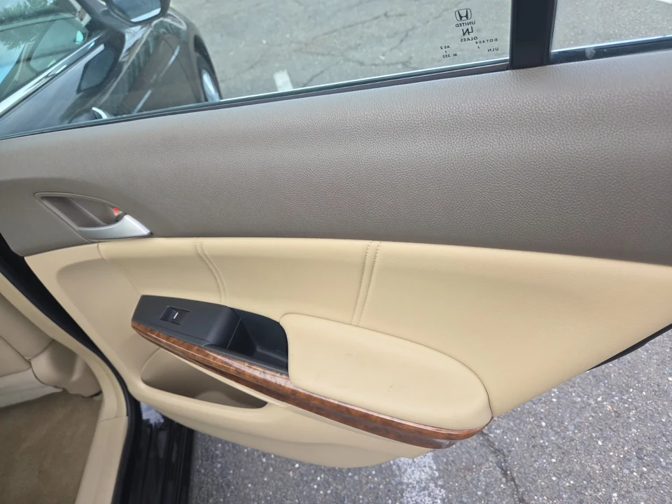 2008 Honda Accord 8th Gen - Image 16 of 21