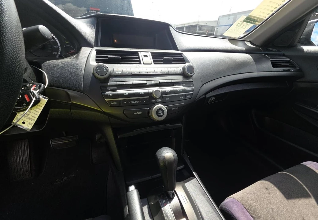 2008 Honda Accord 8th Gen - Image 13 of 17