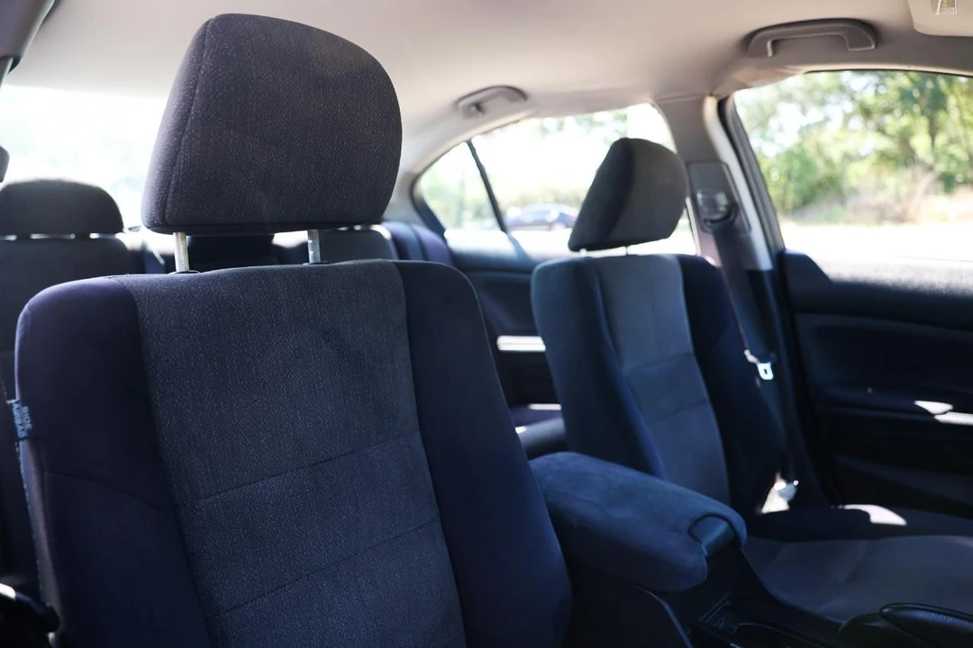 2008 Honda Accord 8th Gen - Image 18 of 21