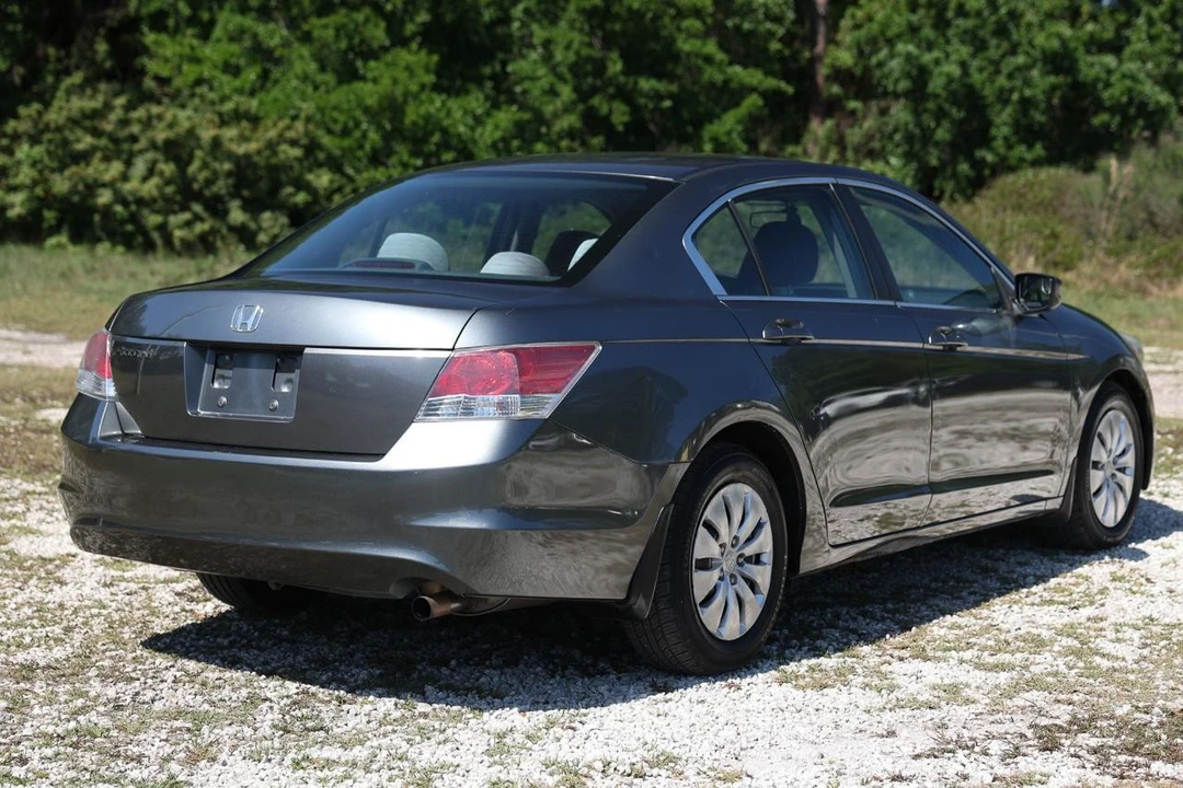 2008 Honda Accord 8th Gen - Image 11 of 21
