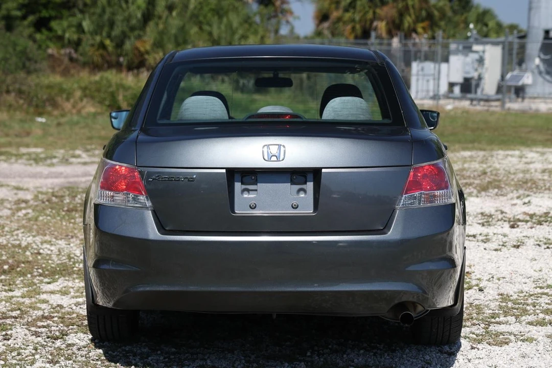 2008 Honda Accord 8th Gen - Image 7 of 21