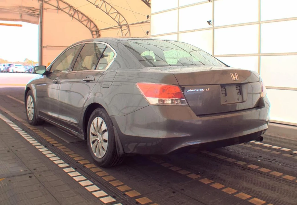 2008 Honda Accord 8th Gen - Image 8 of 17