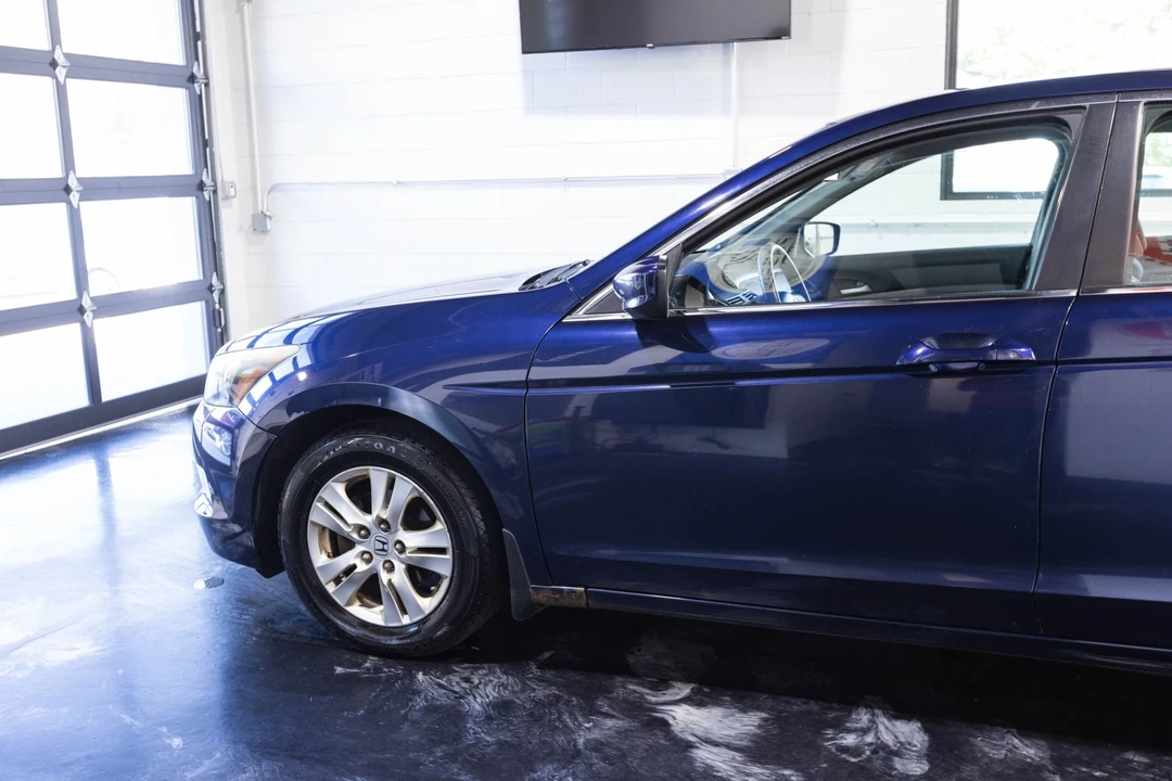 2008 Honda Accord 8th Gen - Image 3 of 12