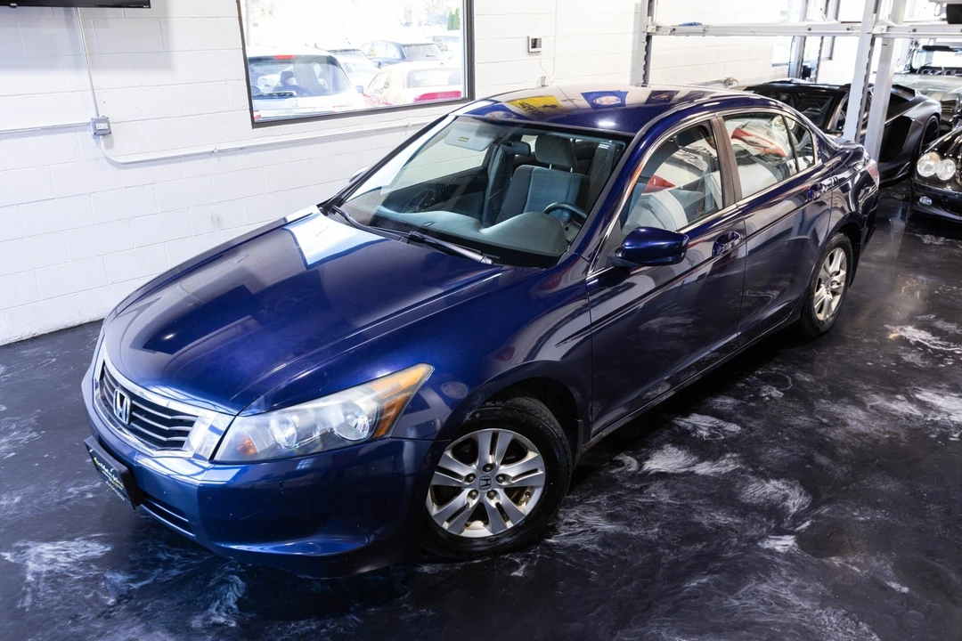 2008 Honda Accord 8th Gen - Image 2 of 12