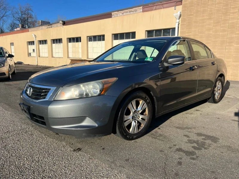 2008 Honda Accord 8th Gen - Image 2 of 11