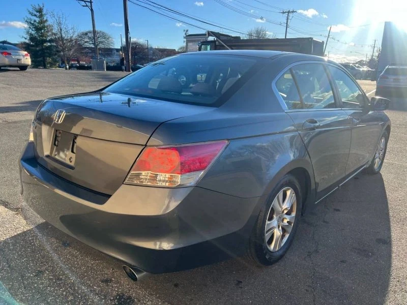 2008 Honda Accord 8th Gen - Image 5 of 11