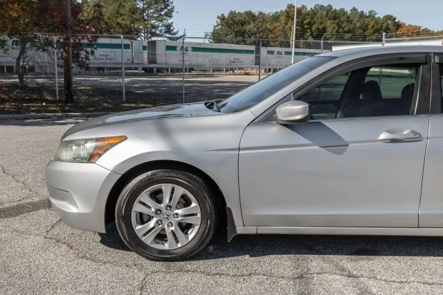 2008 Honda Accord 8th Gen - Image 5 of 21