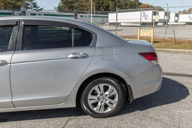 2008 Honda Accord 8th Gen - Image 6 of 21