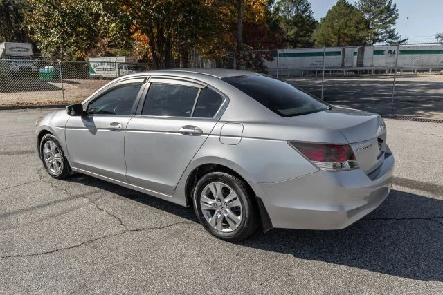 2008 Honda Accord 8th Gen - Image 18 of 21
