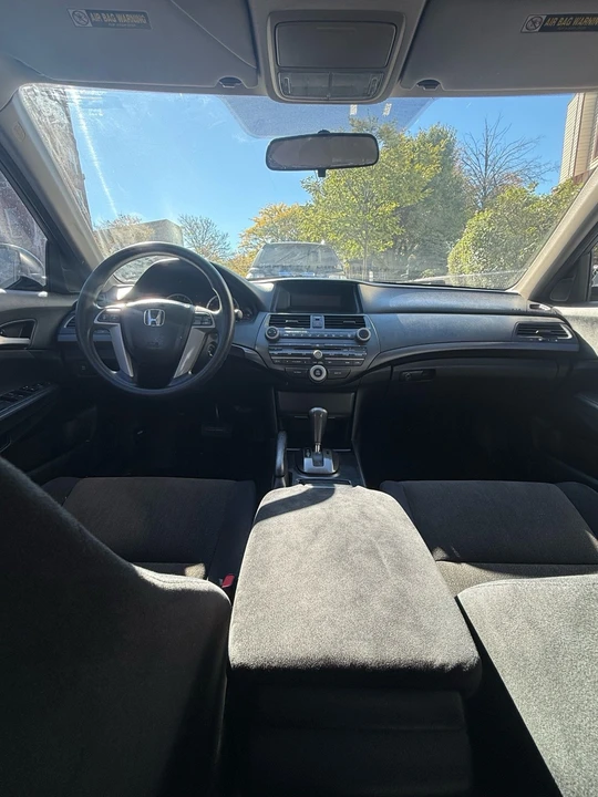 2008 Honda Accord 8th Gen - Image 9 of 15