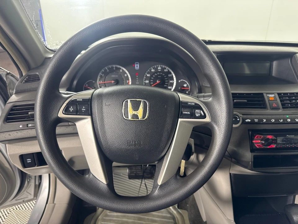 2008 Honda Accord 8th Gen - Image 14 of 21