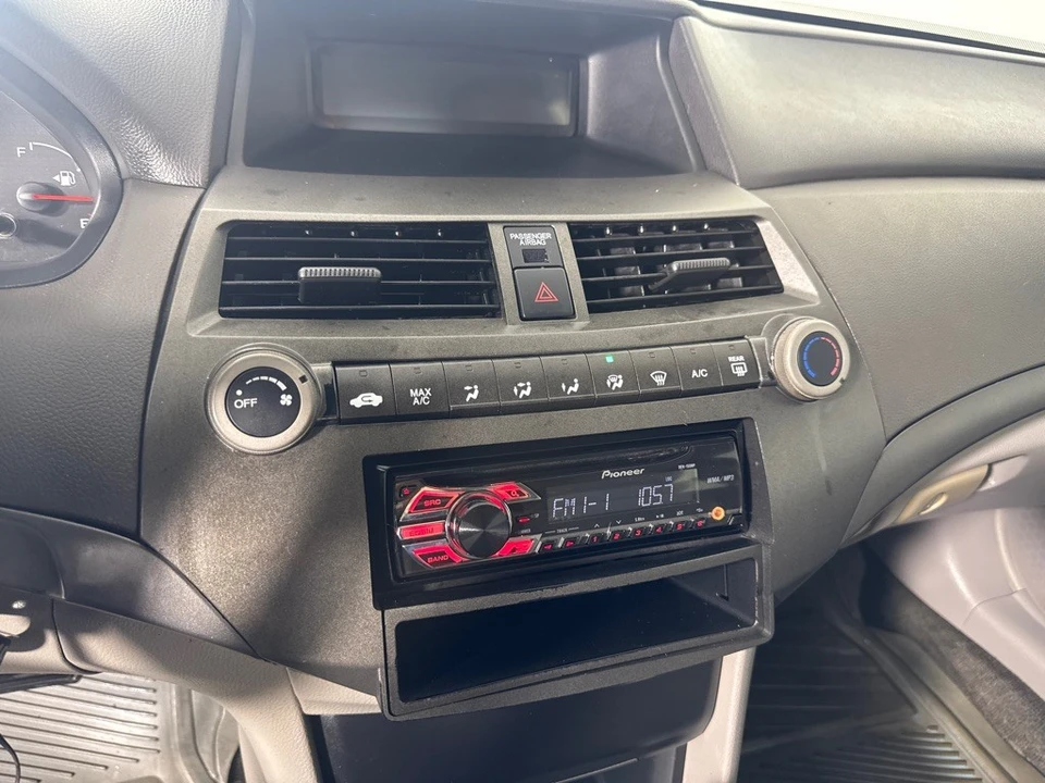 2008 Honda Accord 8th Gen - Image 15 of 21