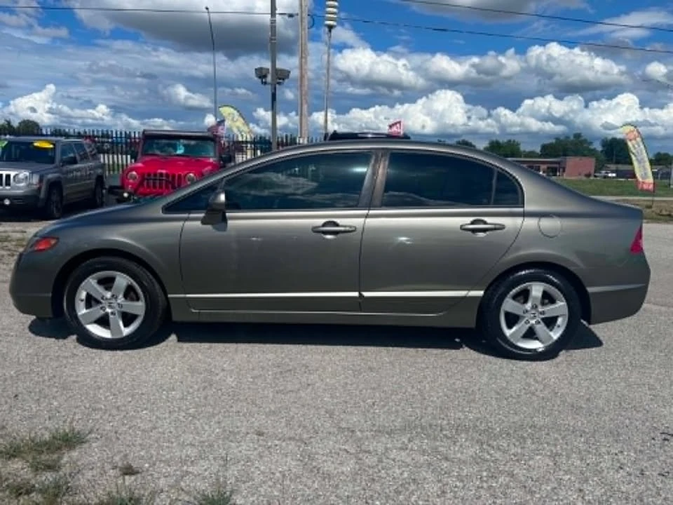 2008 Honda Civic 8th Gen - Image 4 of 17