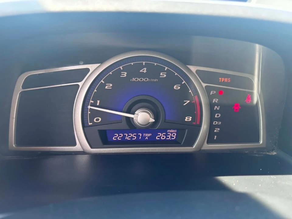 2008 Honda Civic 8th Gen - Image 10 of 17