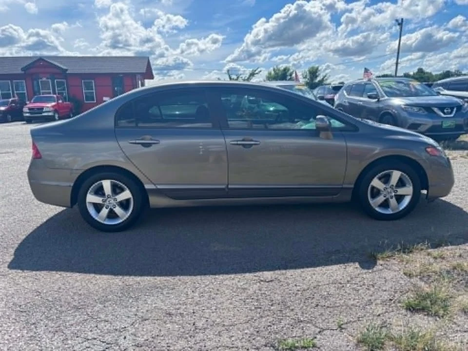 2008 Honda Civic 8th Gen - Image 6 of 17