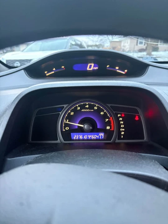 2008 Honda Civic 8th Gen - Image 4 of 10
