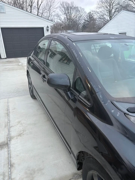 2008 Honda Civic 8th Gen - Image 2 of 10