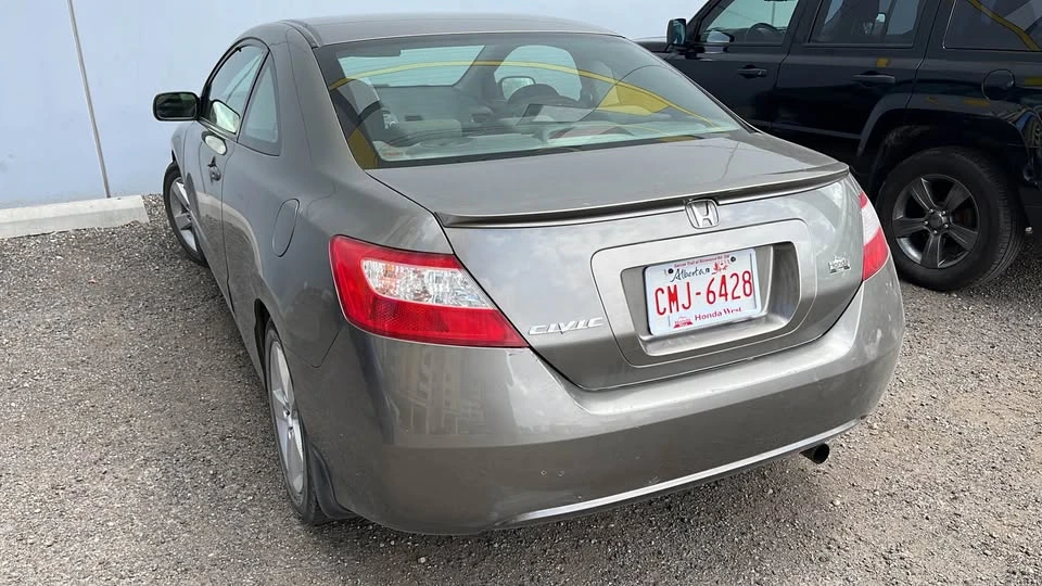 2008 Honda Civic 8th Gen - Image 2 of 12