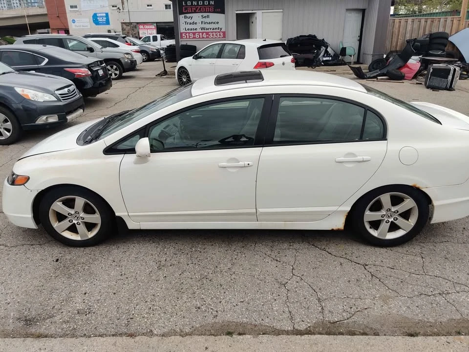 2008 Honda Civic 8th Gen - Image 3 of 6