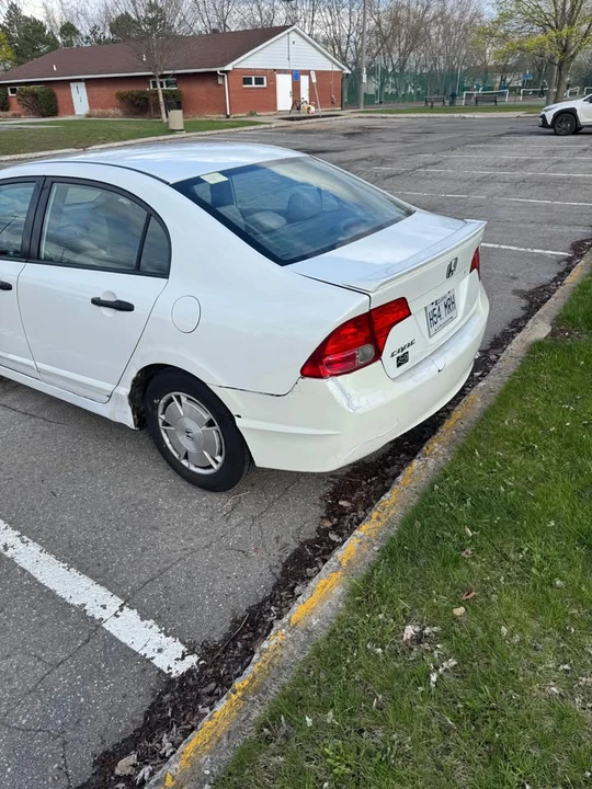 2008 Honda Civic 8th Gen - Image 4 of 17