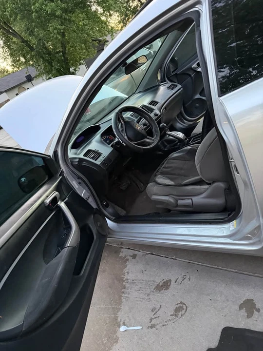 2008 Honda Civic 8th Gen - Image 4 of 10