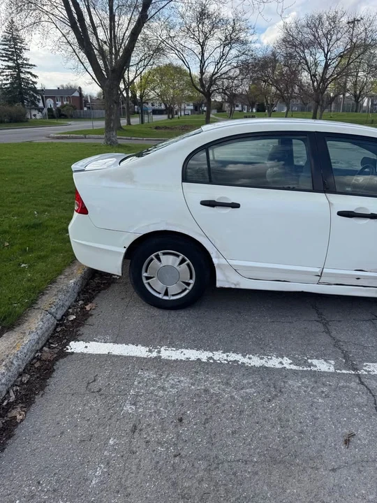 2008 Honda Civic 8th Gen - Image 7 of 17