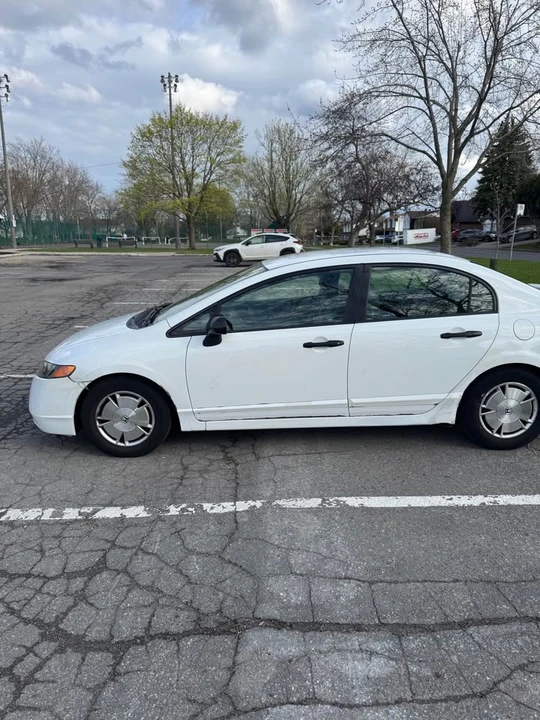 2008 Honda Civic 8th Gen - Image 3 of 17