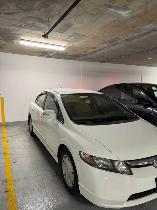 2008 Honda Civic 8th Gen - Image 2 of 8