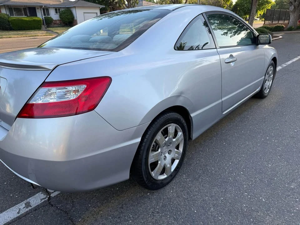 2008 Honda Civic 8th Gen - Image 3 of 13