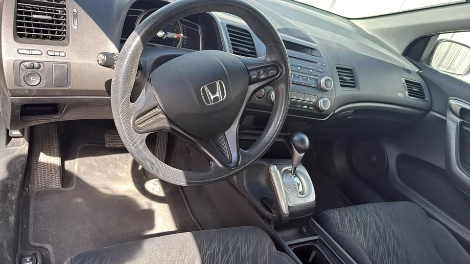 2008 Honda Civic 8th Gen - Image 9 of 12