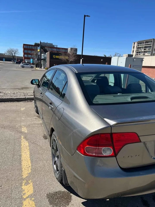 2008 Honda Civic 8th Gen - Image 4 of 15