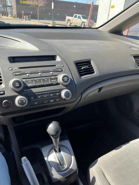2008 Honda Civic 8th Gen - Image 6 of 15