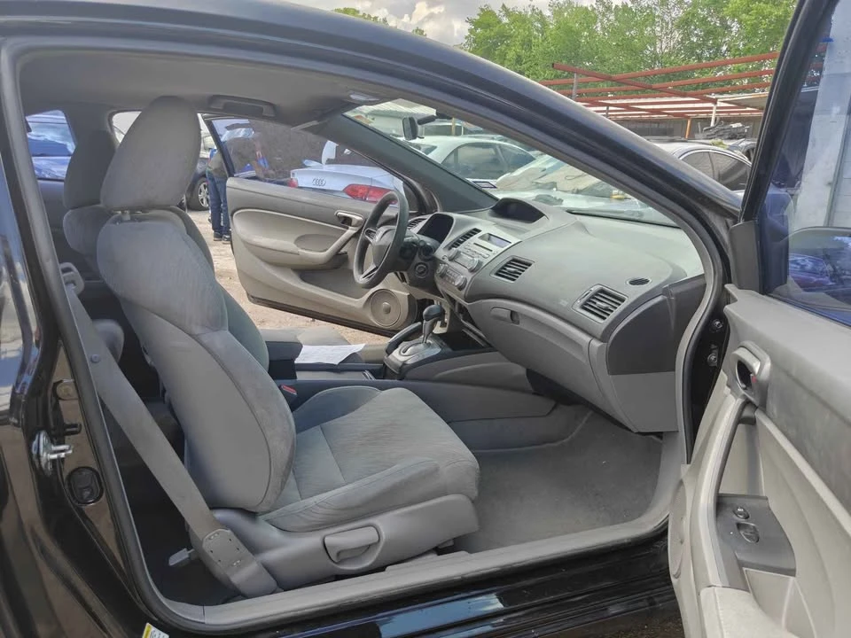 2008 Honda Civic 8th Gen - Image 8 of 13