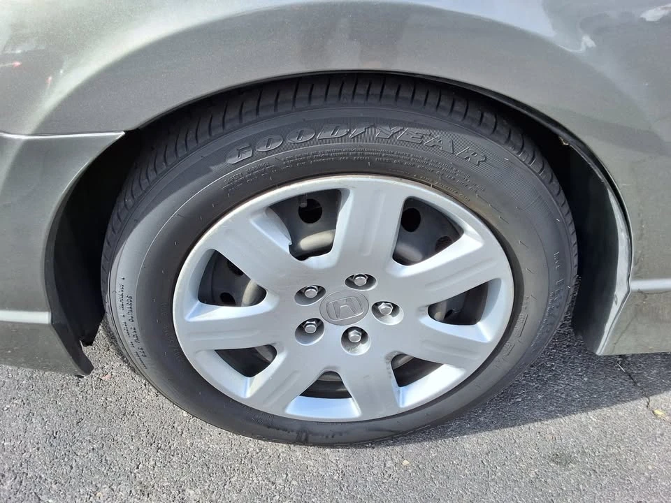2008 Honda Civic 8th Gen - Image 9 of 20