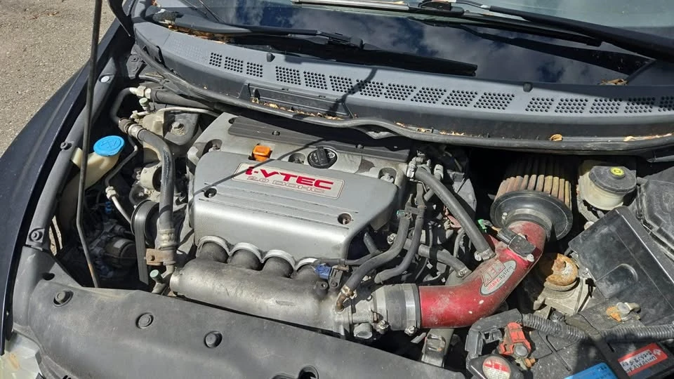 2008 Honda Civic 8th Gen - Image 2 of 4