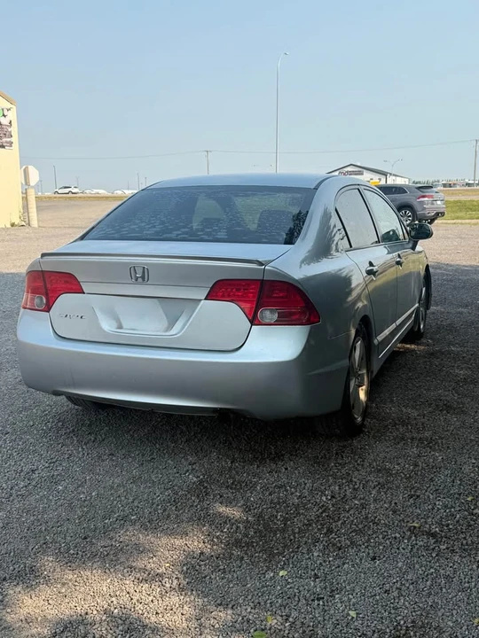 2008 Honda Civic 8th Gen - Image 4 of 10