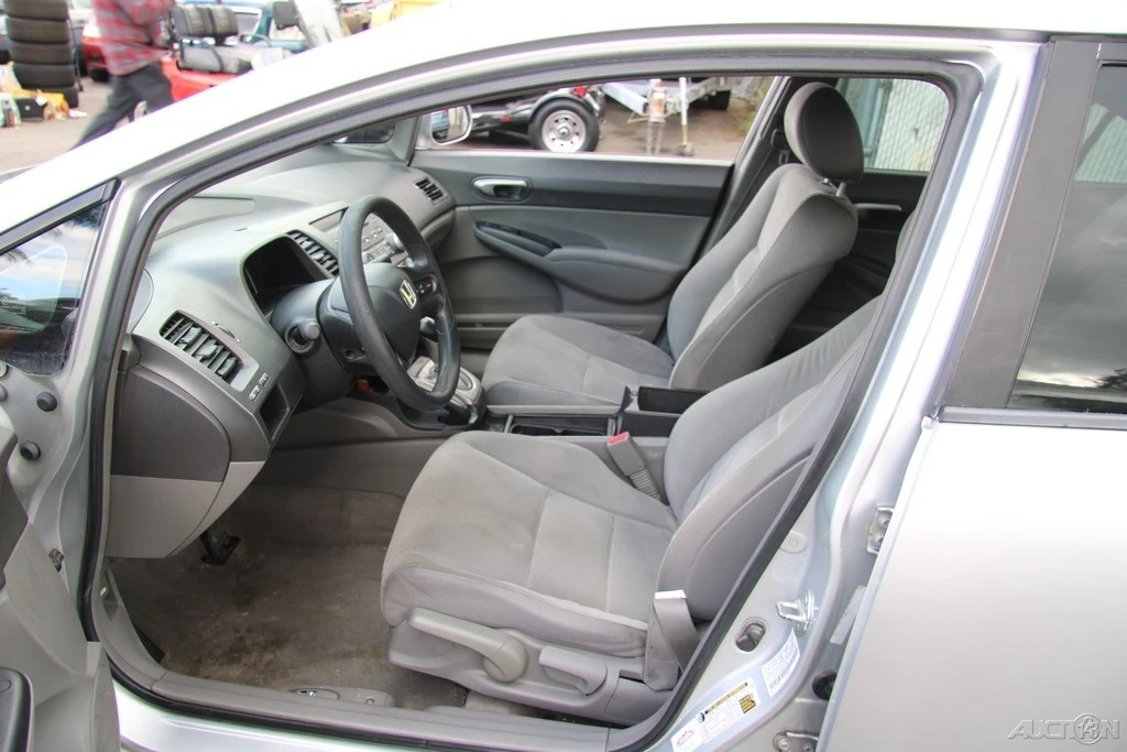 2008 Honda Civic 8th Gen - Image 12 of 21