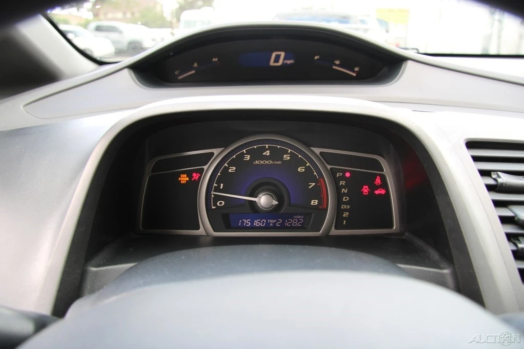 2008 Honda Civic 8th Gen - Image 14 of 21