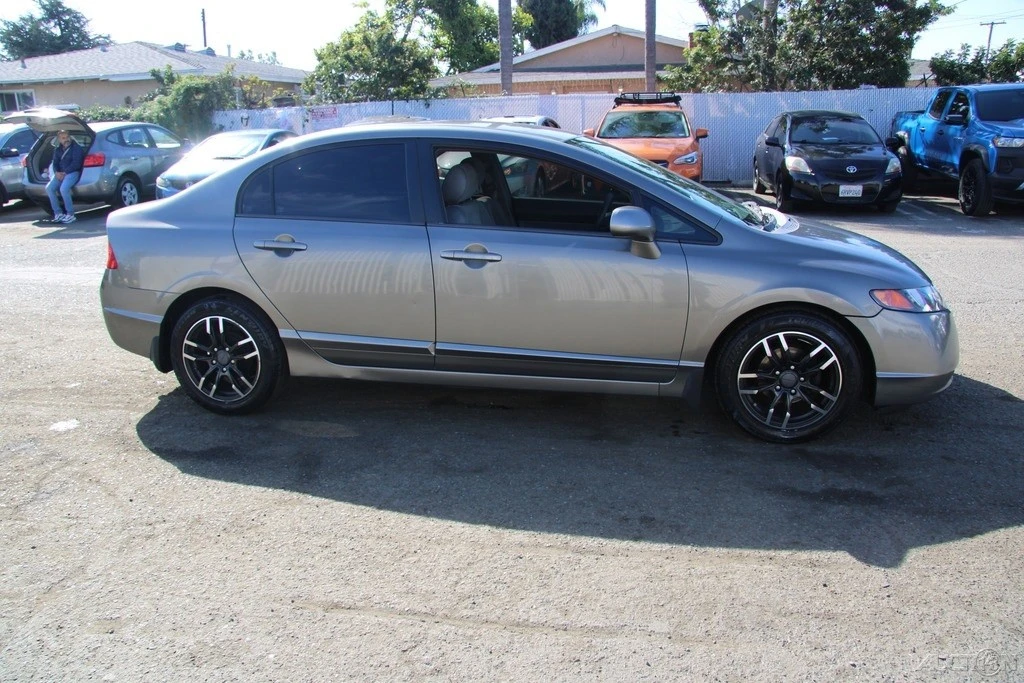 2008 Honda Civic 8th Gen - Image 9 of 21